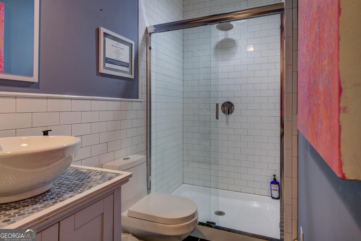 421 E Greene Street Property Photo 68