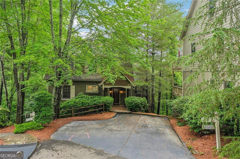 14 Laurel Ridge Way Property Photo 4