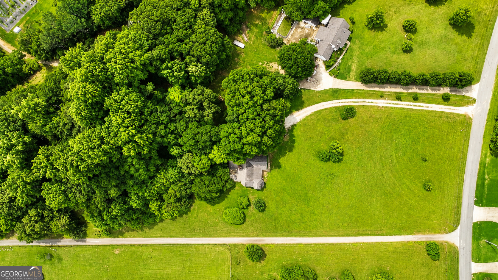 2433 Bear Creek Road Property Photo 8