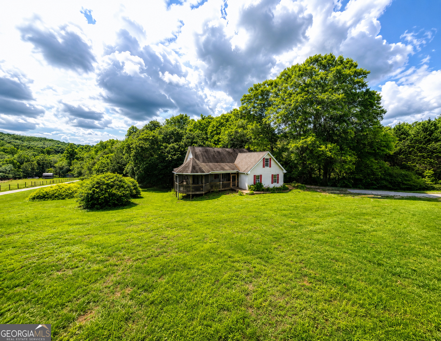 2433 Bear Creek Road Property Photo 11