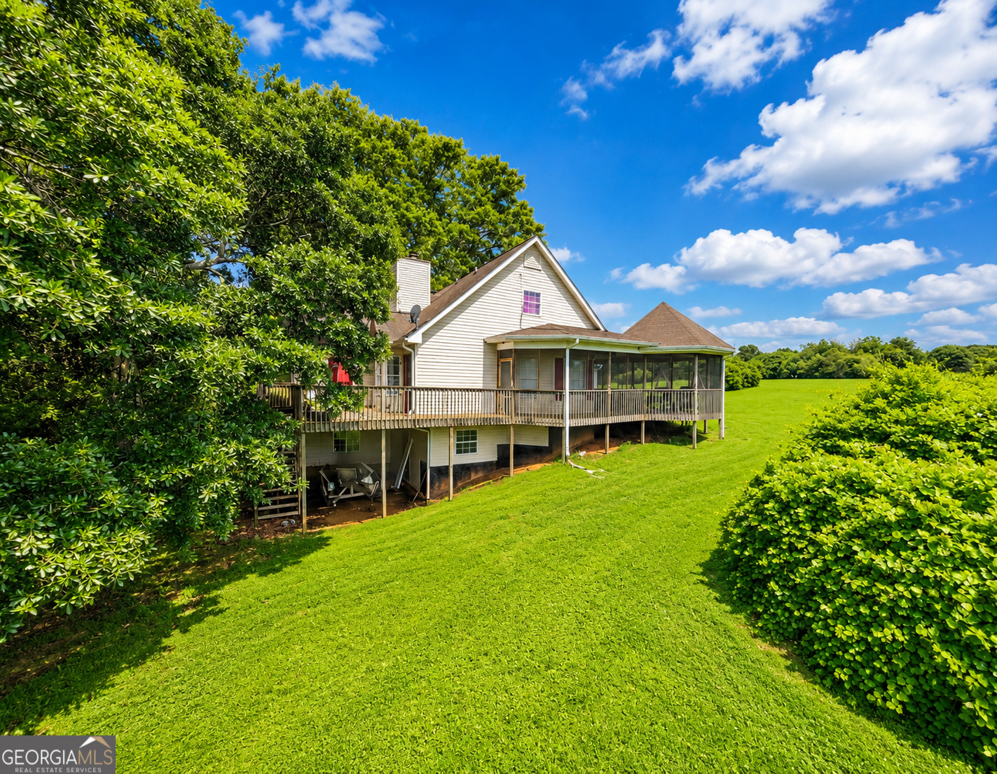2433 Bear Creek Road Property Photo 12