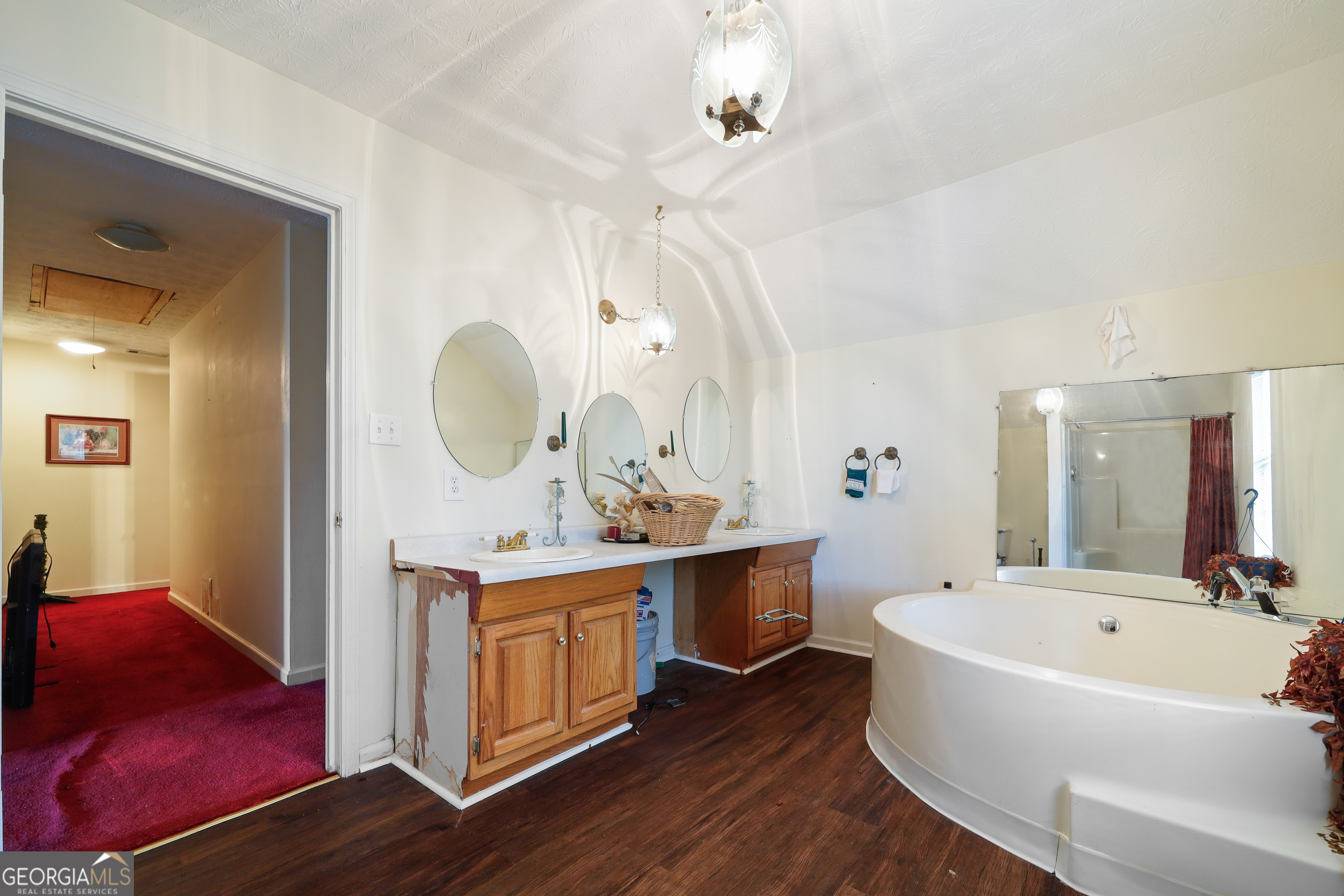 2433 Bear Creek Road Property Photo 32