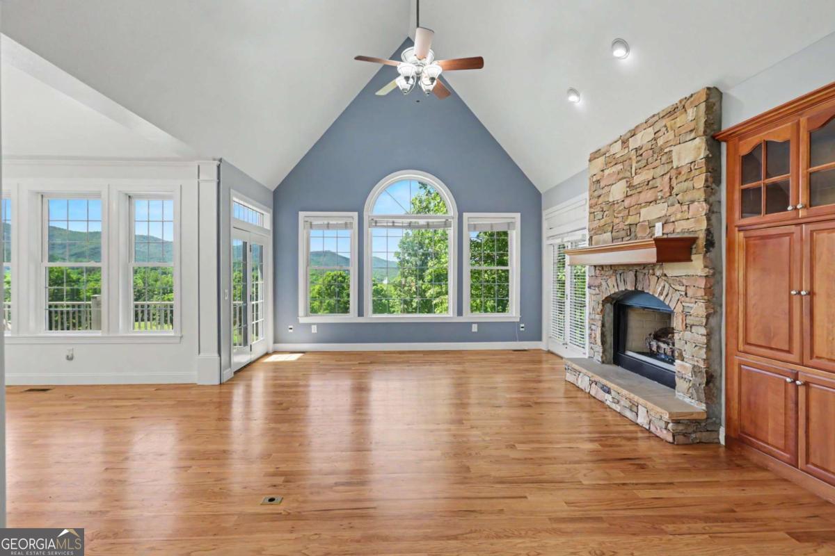 1193 Pine Log Road Property Photo 7
