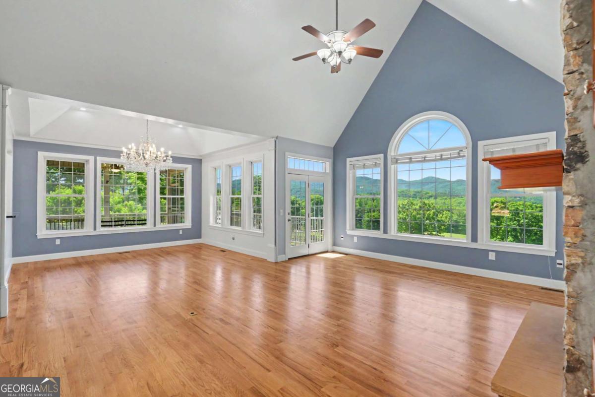 1193 Pine Log Road Property Photo 8