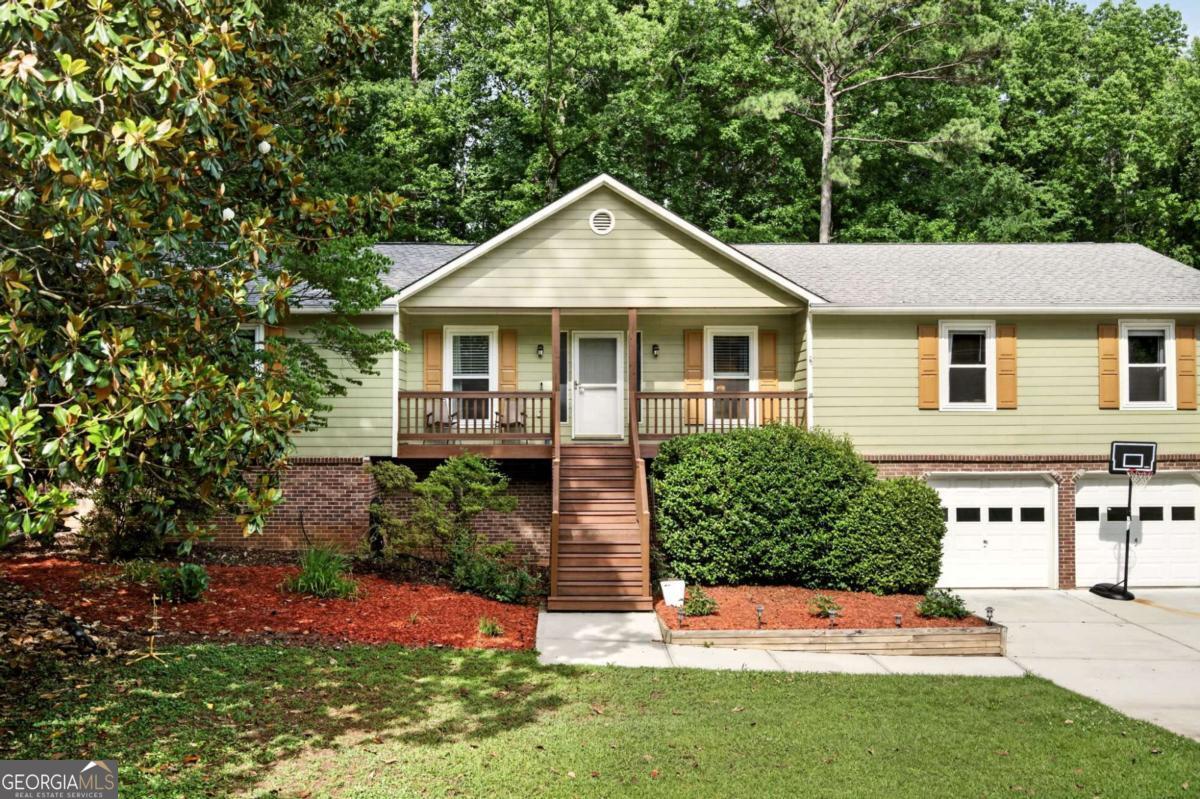 1526 Hickory Drive Sw Property Photo 2