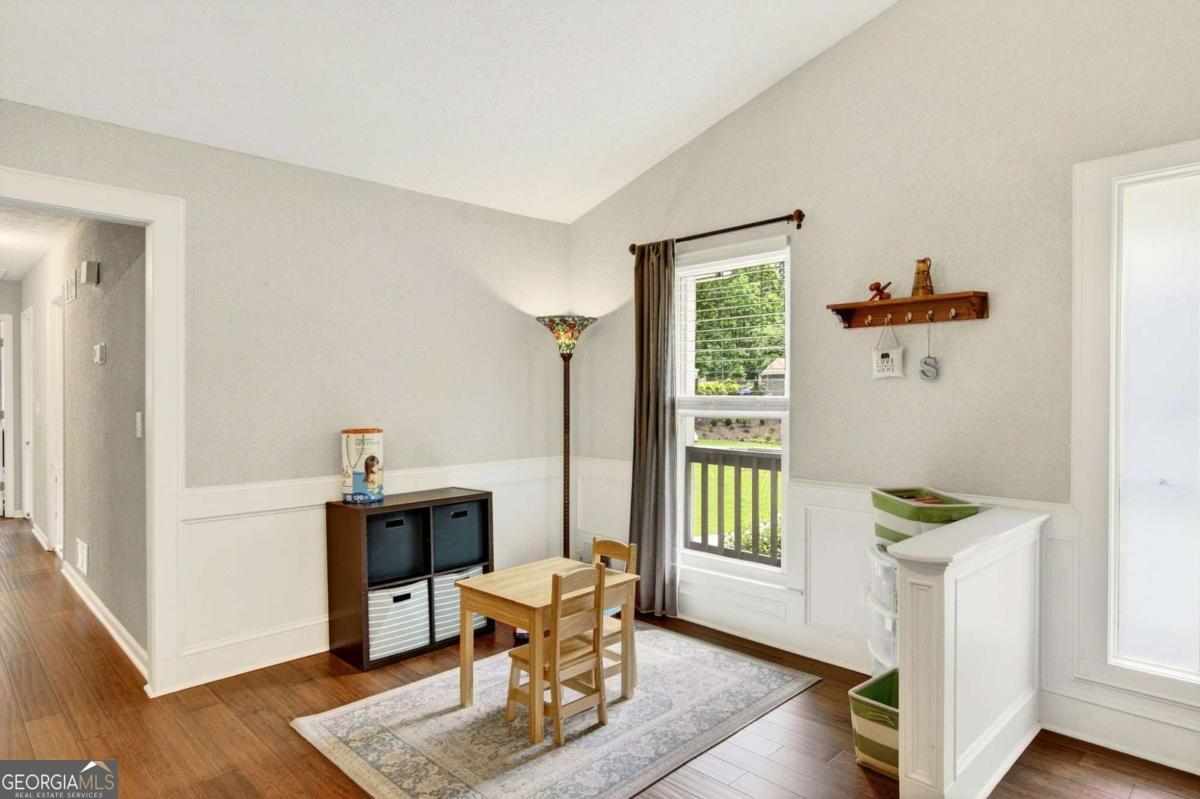 1526 Hickory Drive Sw Property Photo 5