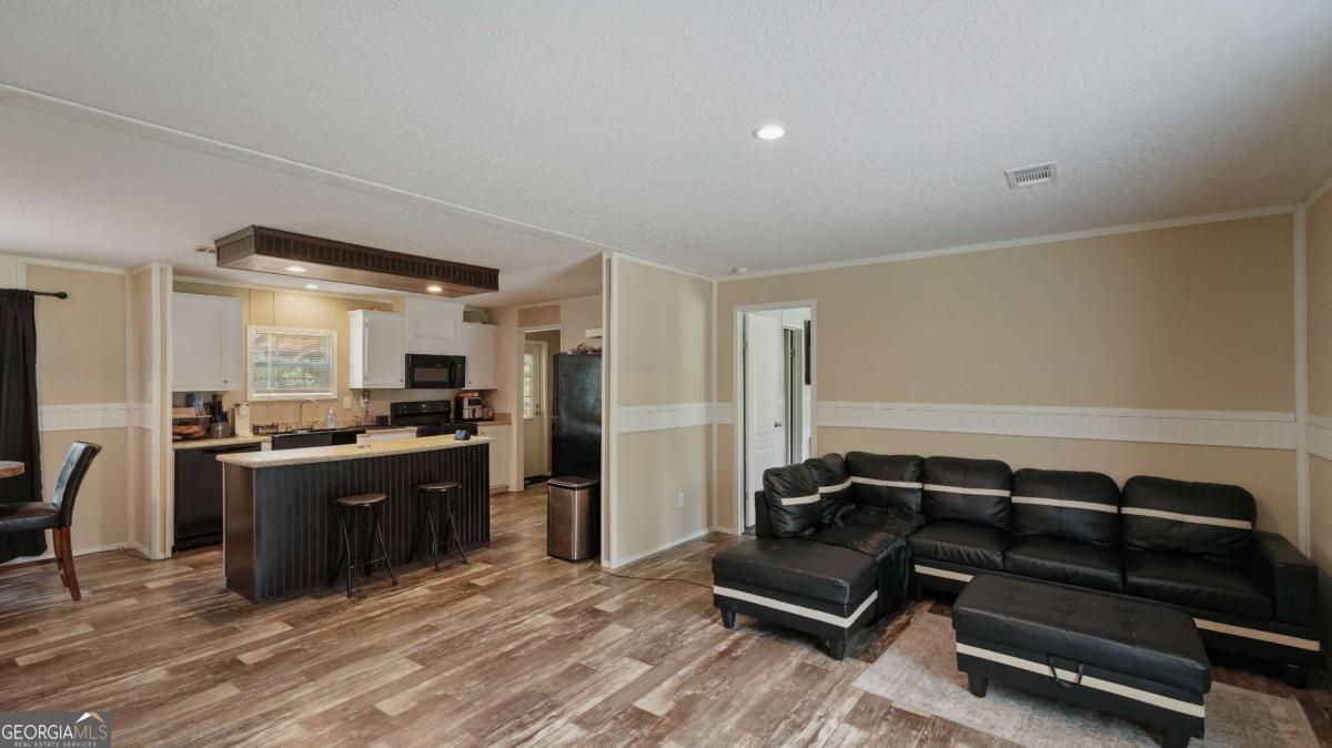 64 Sierra Road Extension Property Photo 6