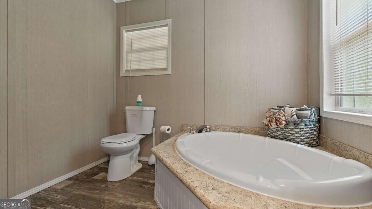 64 Sierra Road Extension Property Photo 18