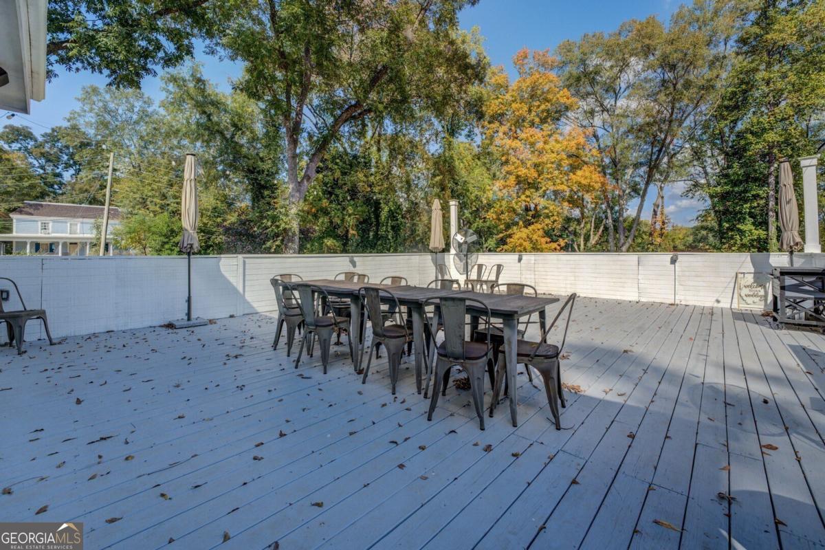421 E Greene Street Property Photo 52