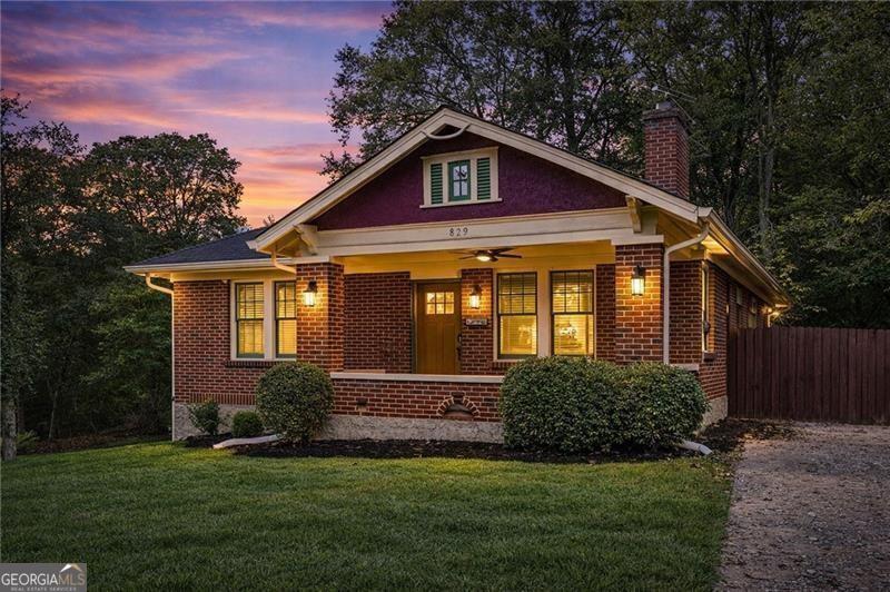 829 Rose Circle Sw Property Photo 2
