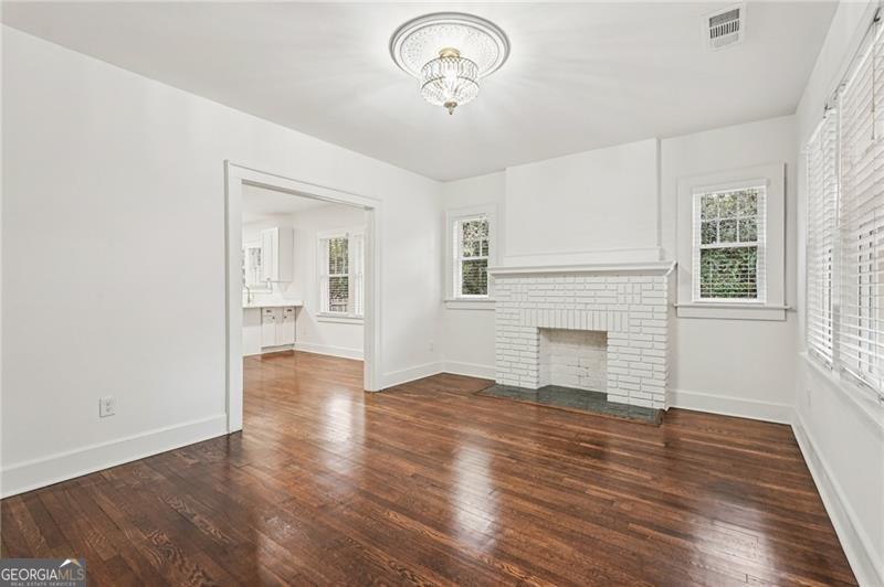 829 Rose Circle Sw Property Photo 4