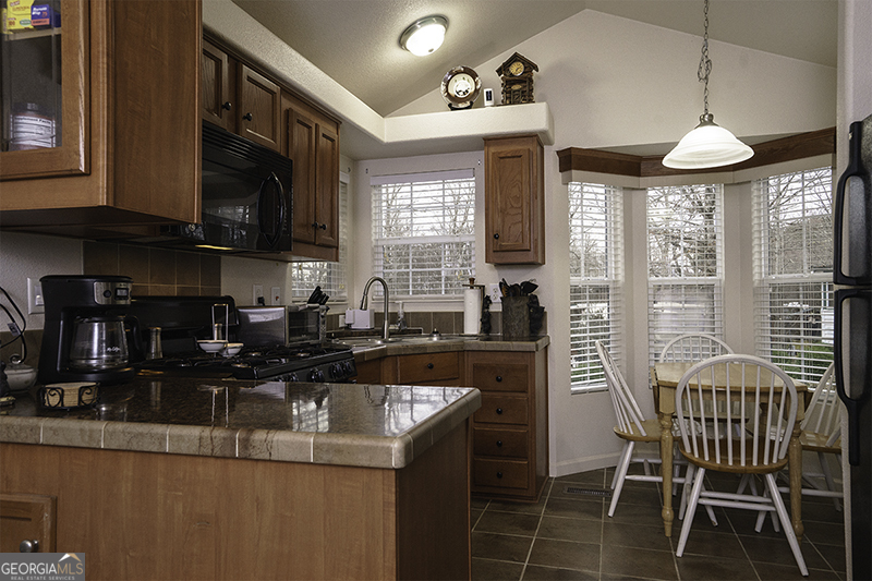 16 Bear Lovers Court Property Photo 3