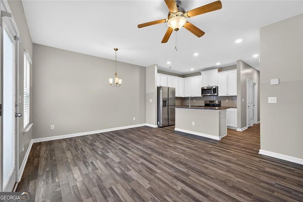 585 Mcwilliams Road Se # 1004 Property Photo 4