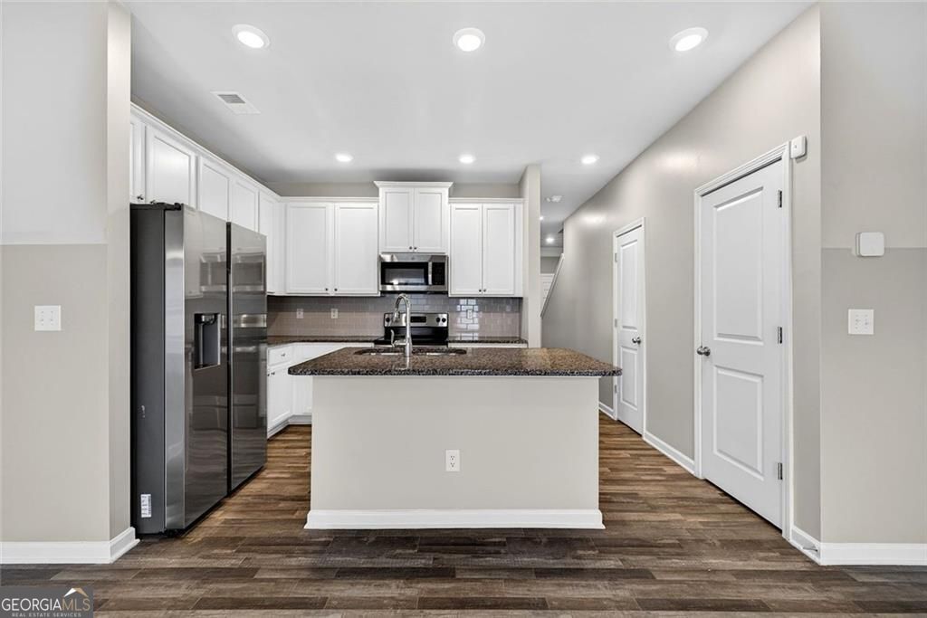 585 Mcwilliams Road Se # 1004 Property Photo 6
