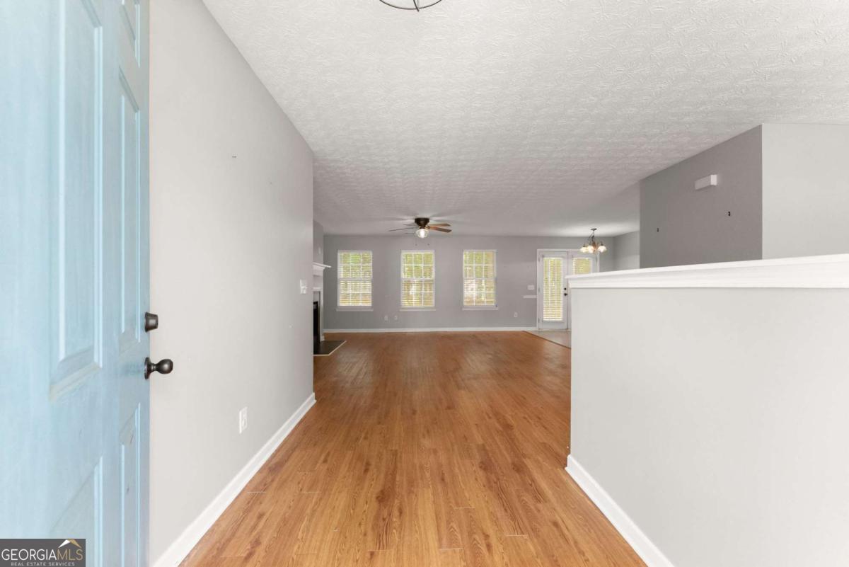 216 Cane Avenue Se Property Photo 5