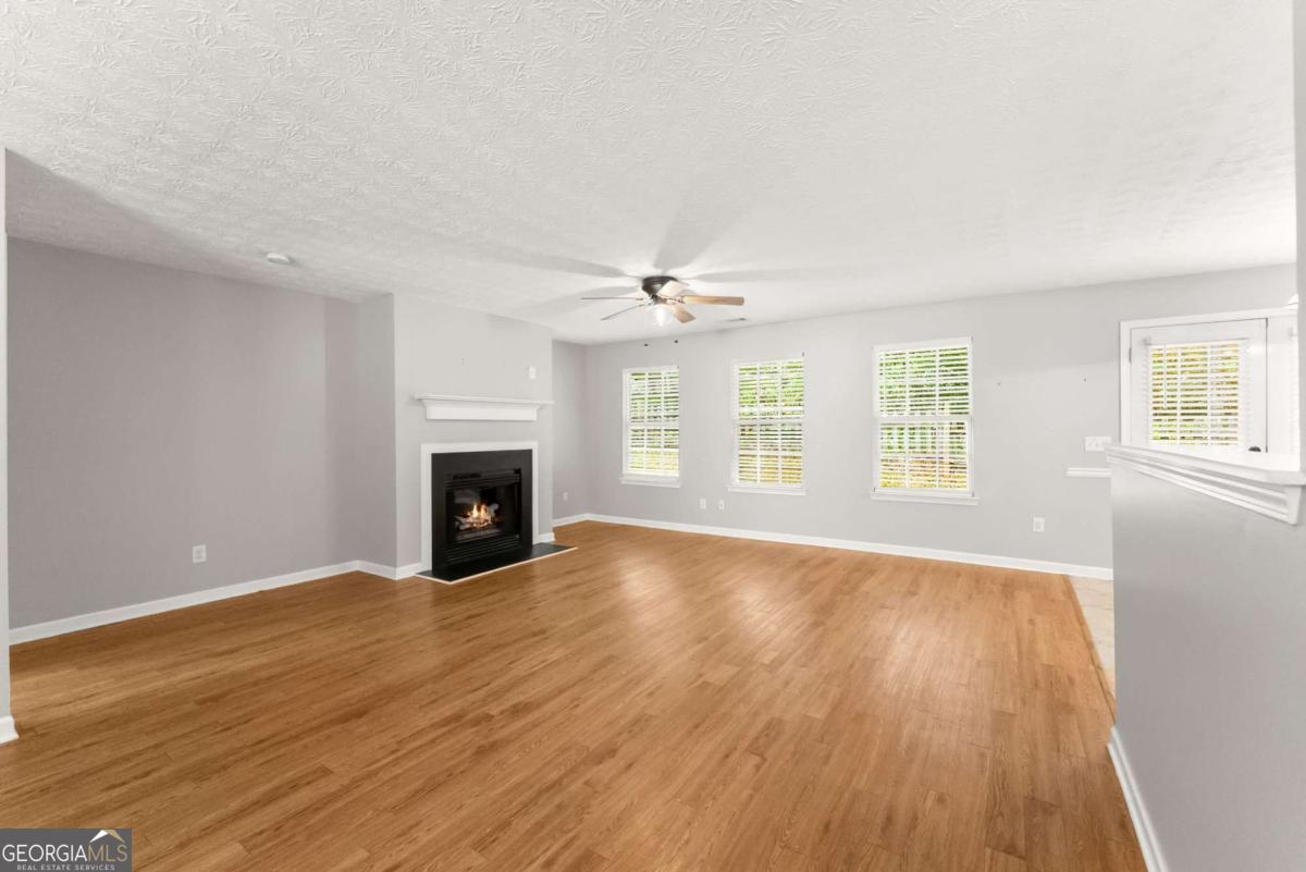 216 Cane Avenue Se Property Photo 6