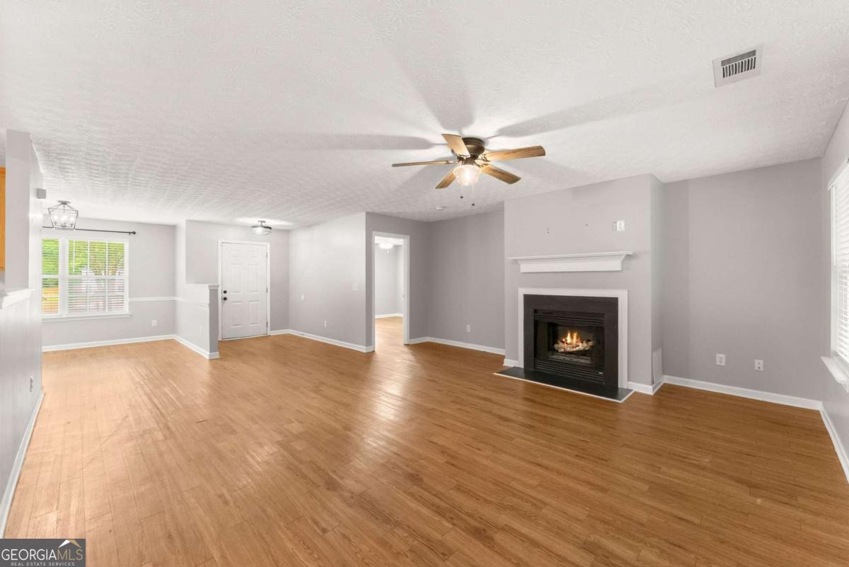 216 Cane Avenue Se Property Photo 7