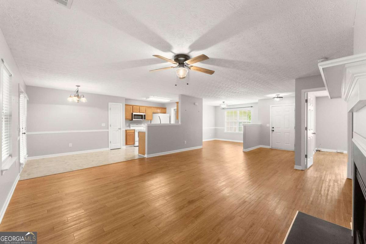 216 Cane Avenue Se Property Photo 8