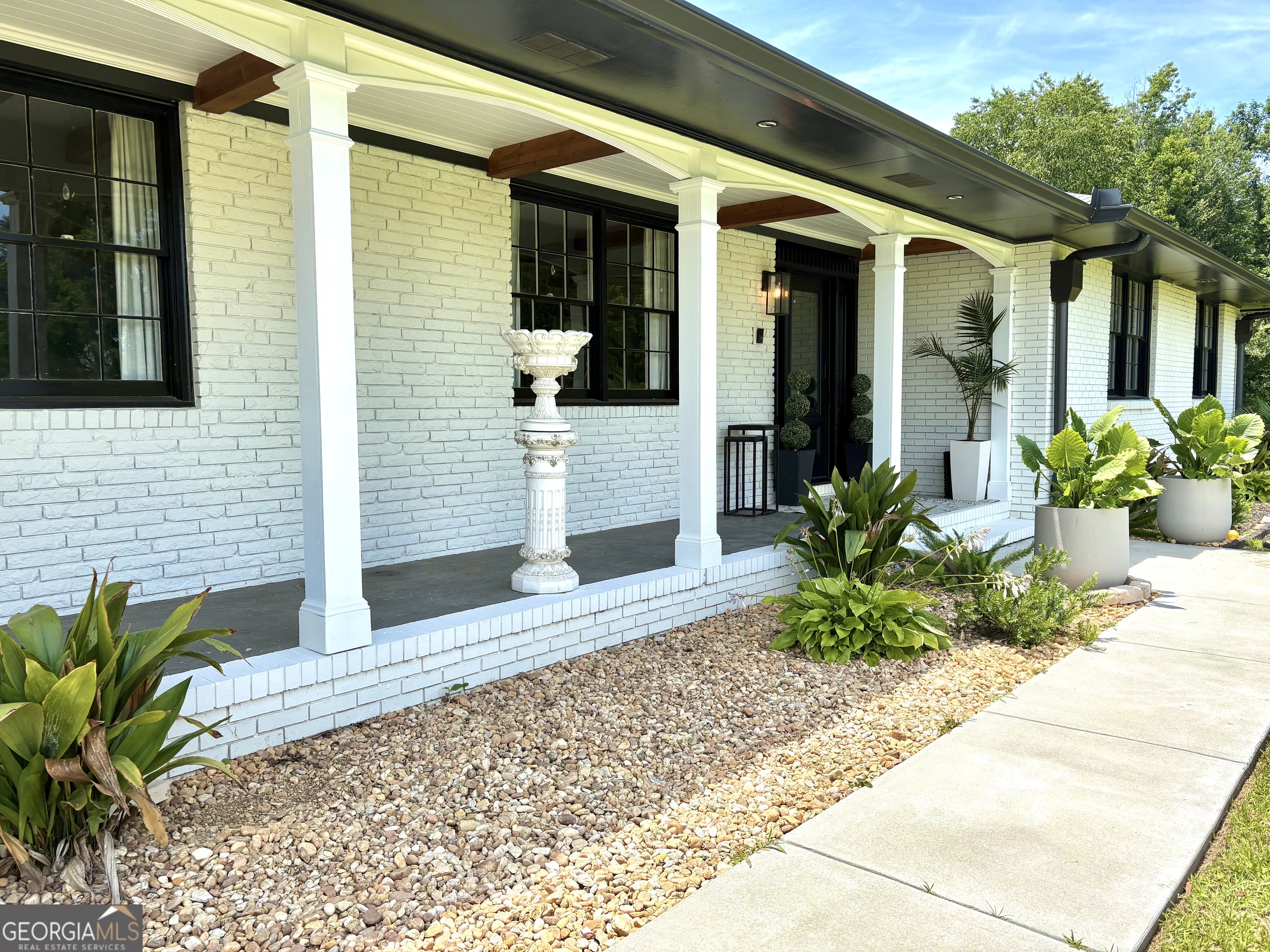 1842 Williamson Road Property Photo 3