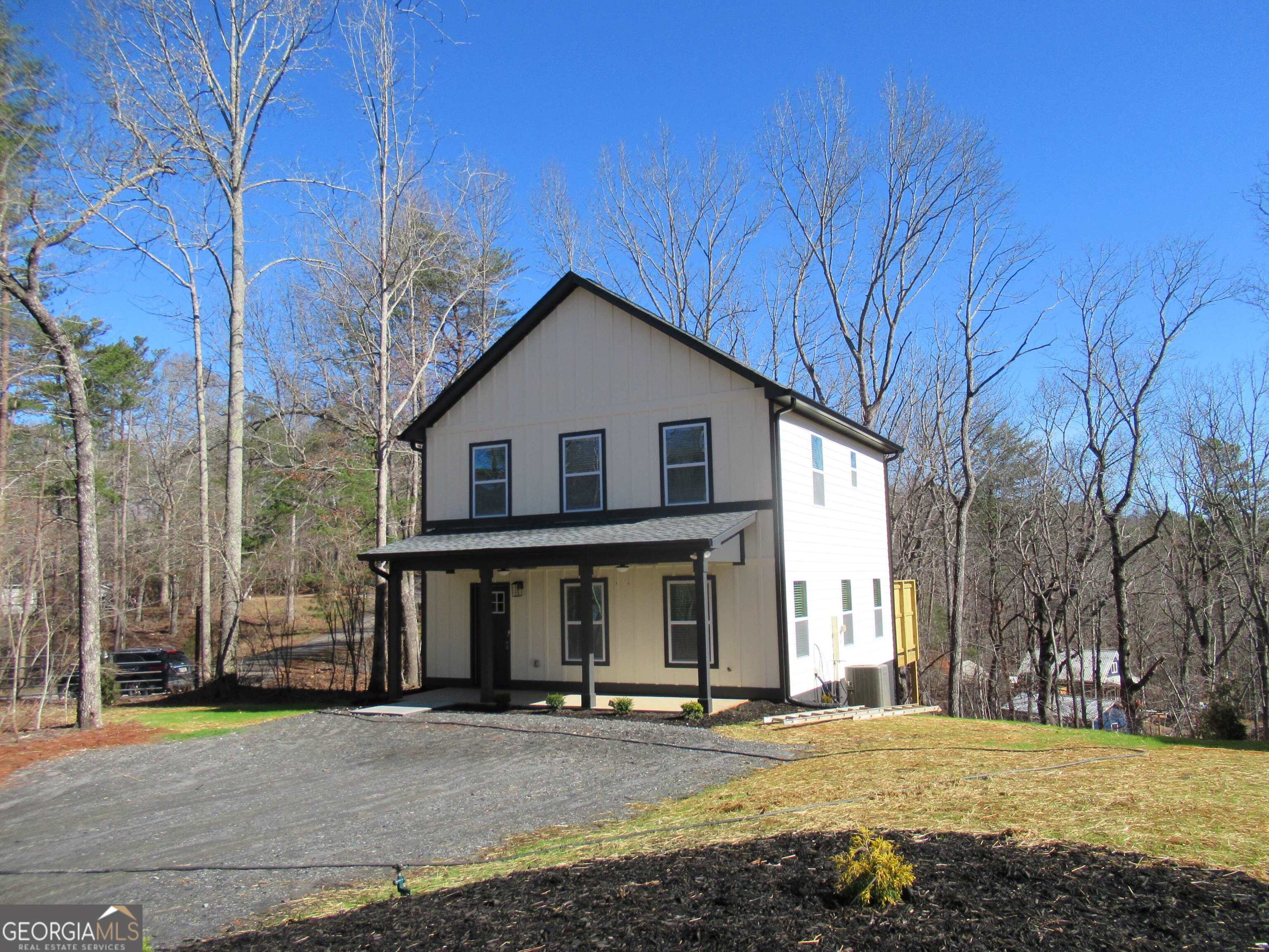 745 Old Kerns Road Property Photo 4