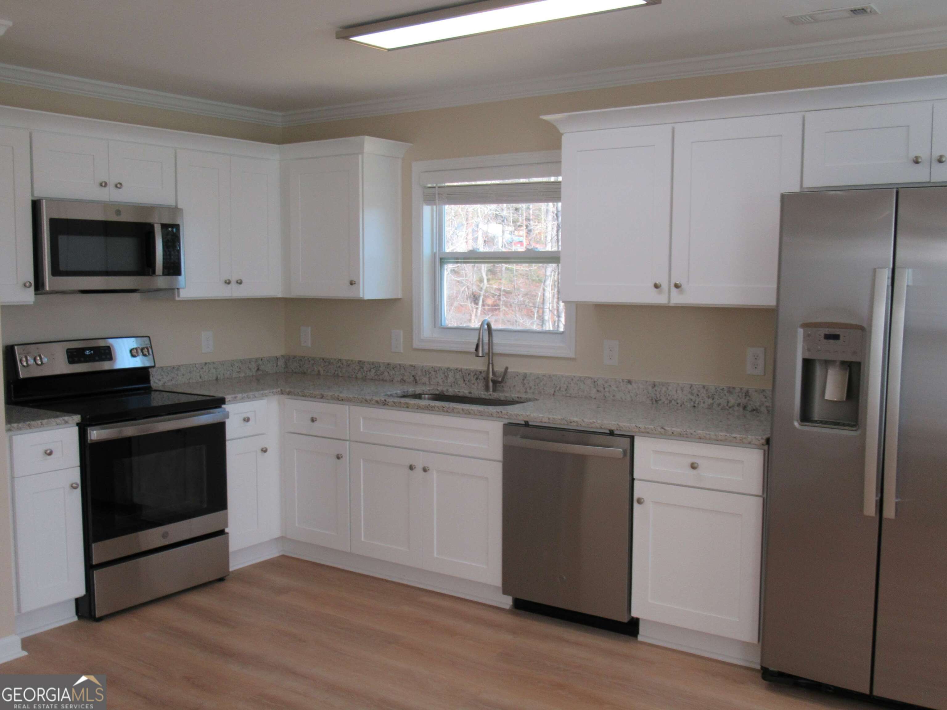 745 Old Kerns Road Property Photo 10