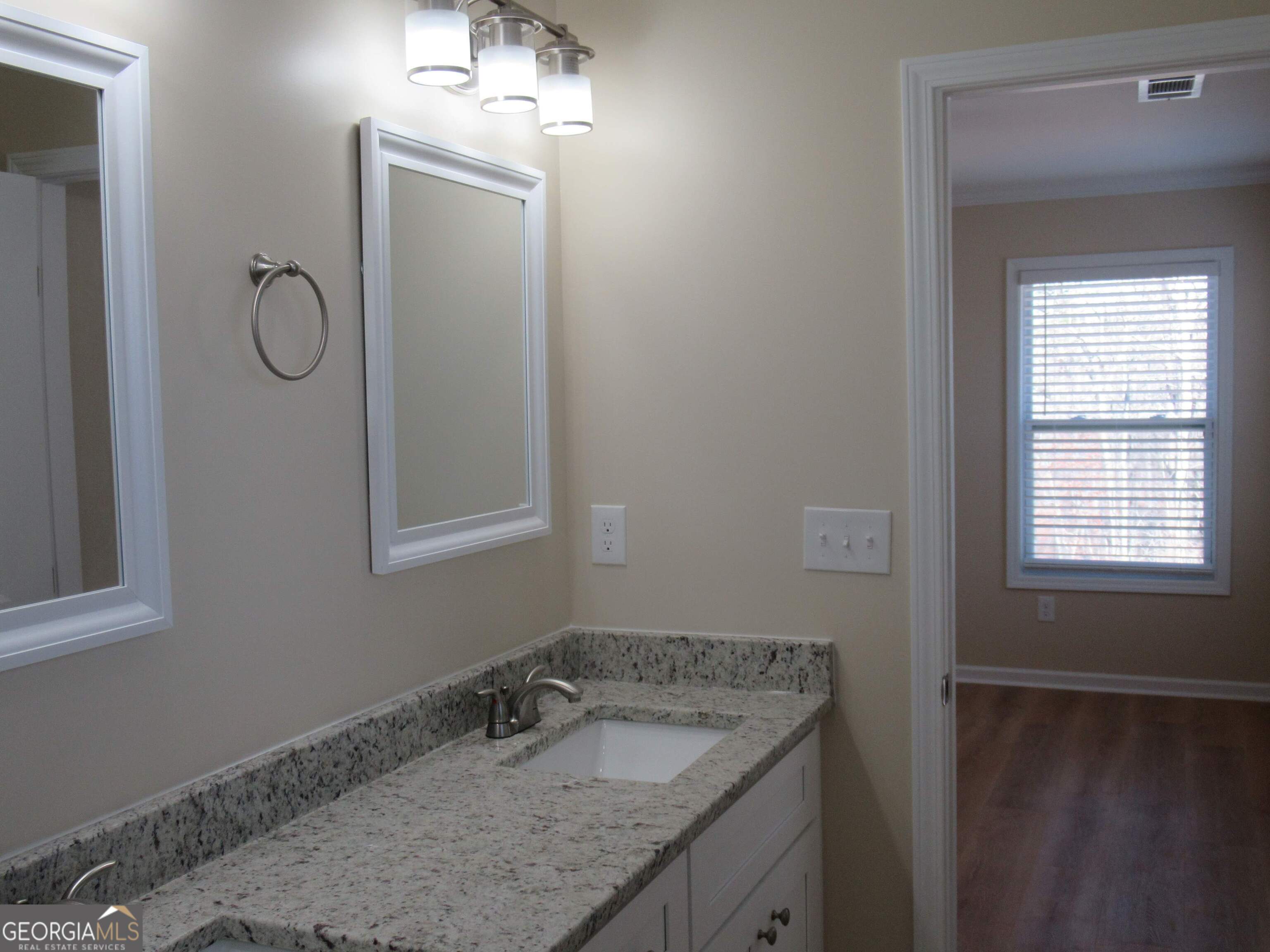 745 Old Kerns Road Property Photo 20