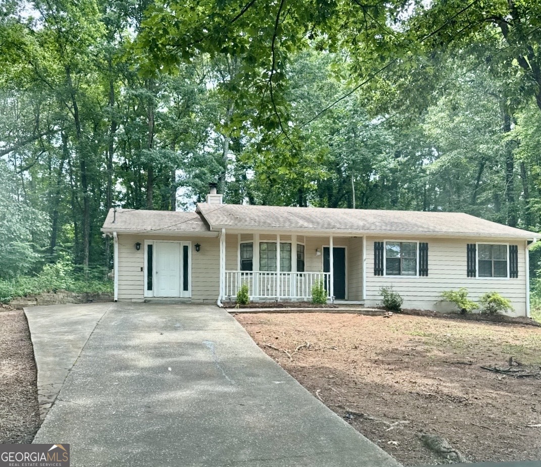 108 Hilltop Circle Property Photo 1