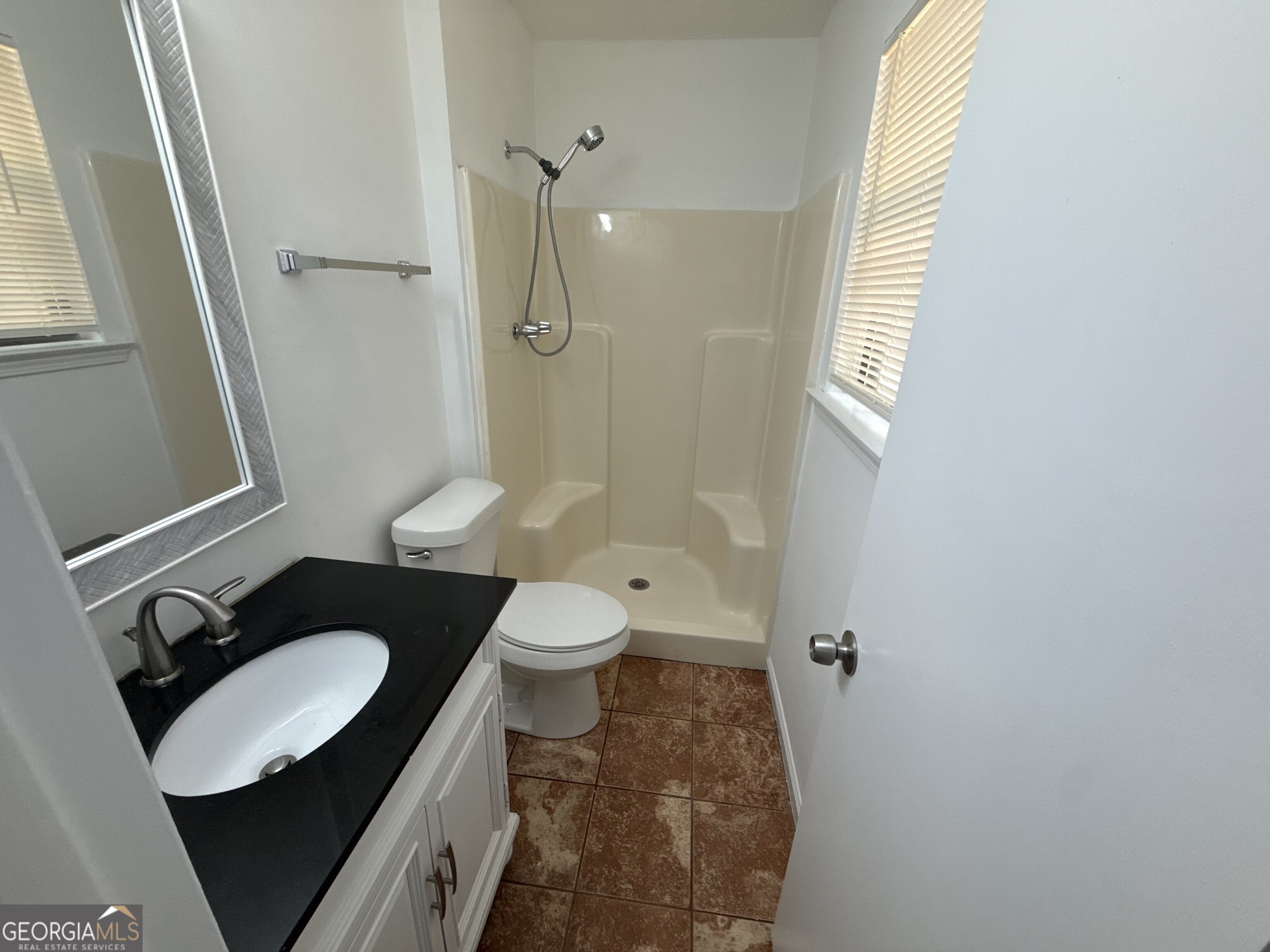 108 Hilltop Circle Property Photo 6