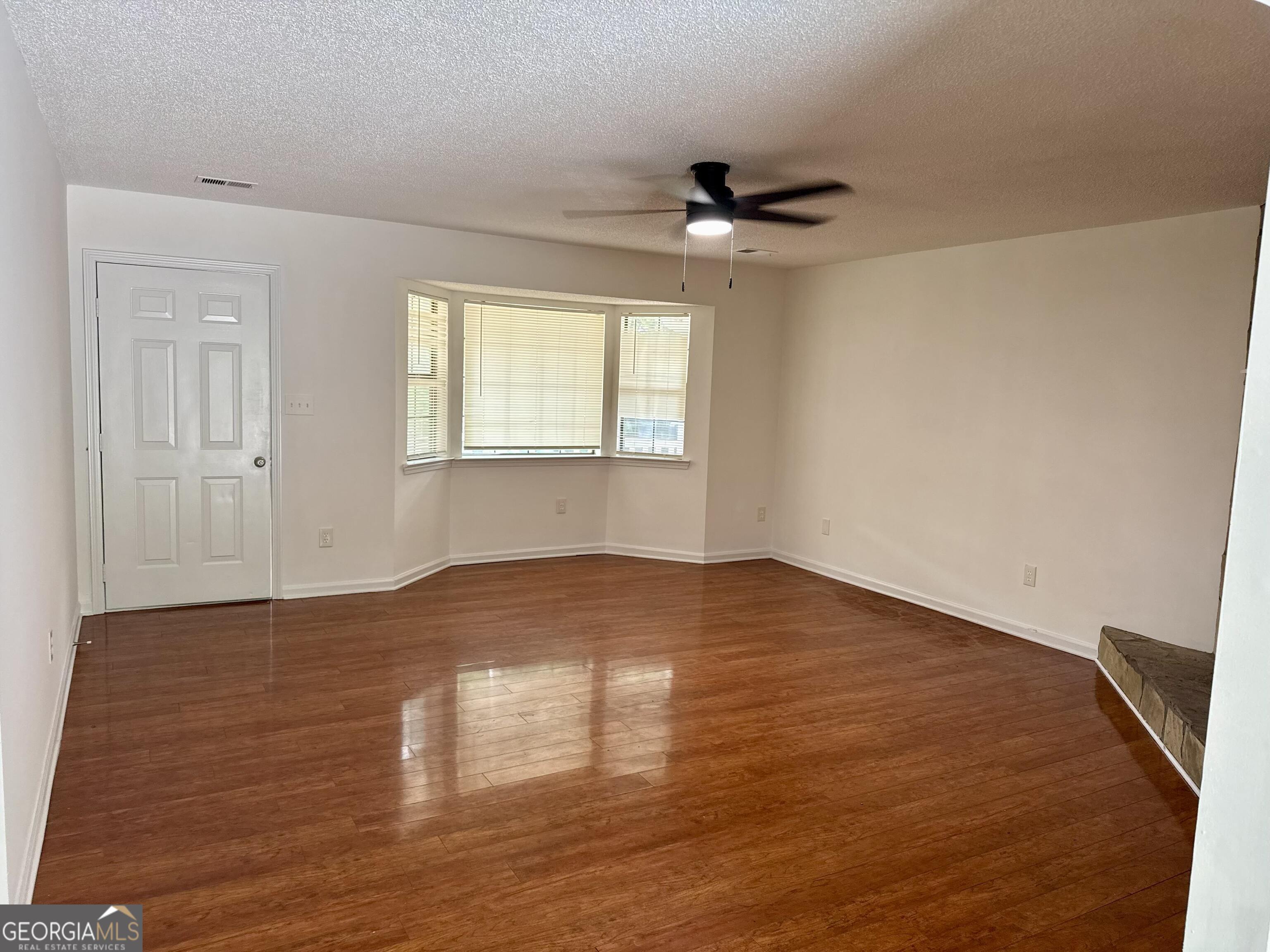 108 Hilltop Circle Property Photo 7