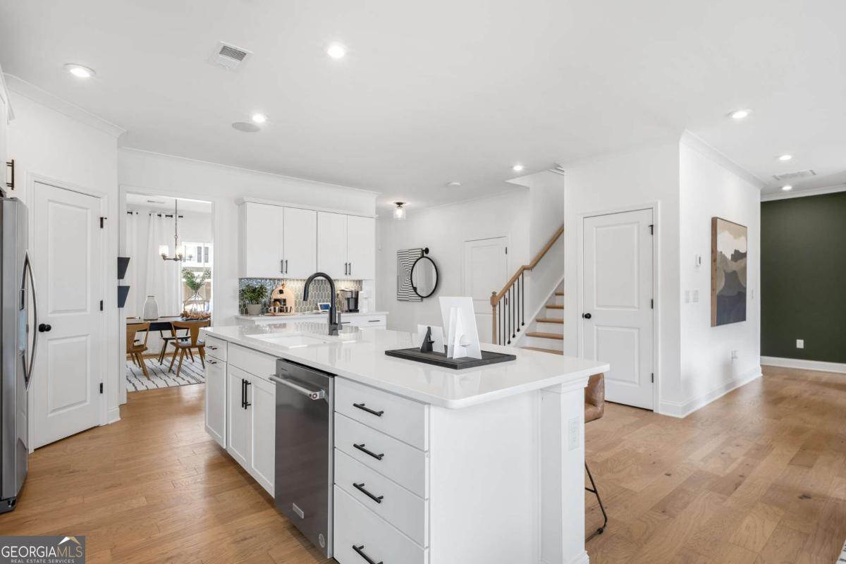 6090 Marigold Way Property Photo 10