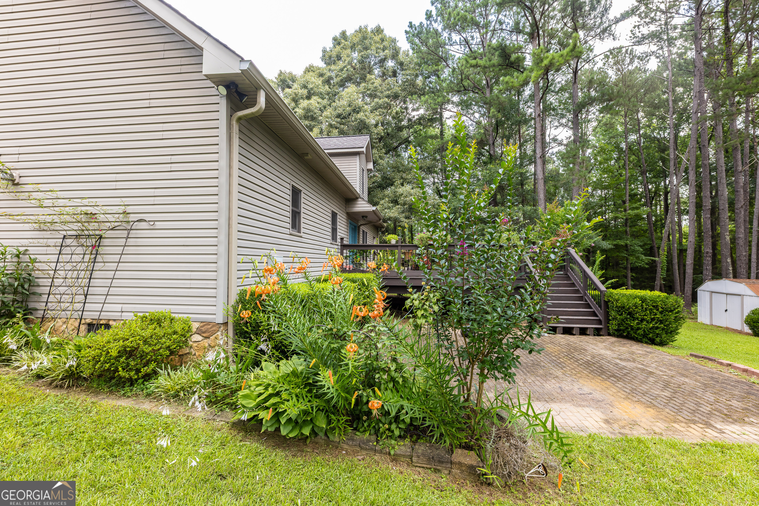 32 Gwen Place Property Photo 20