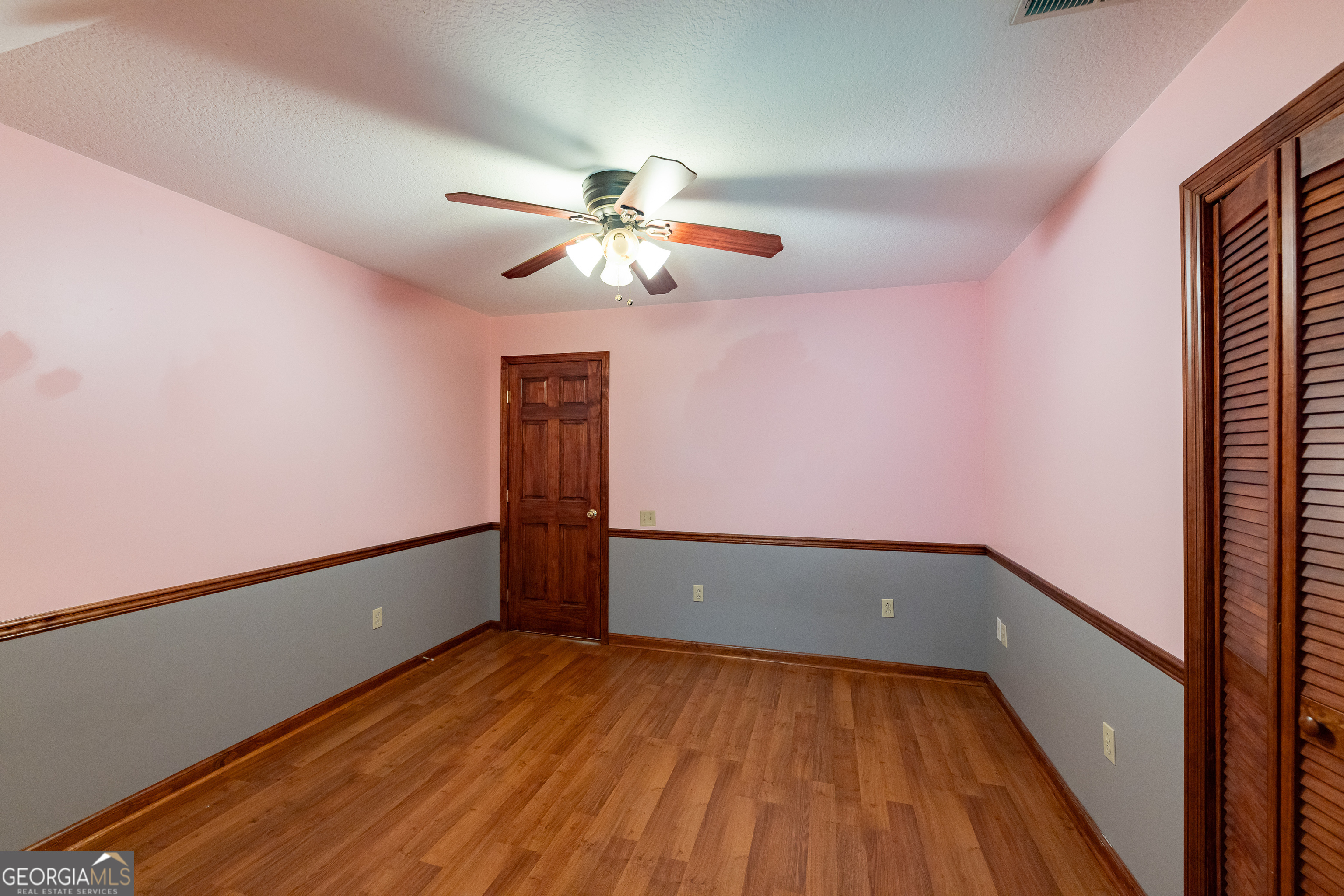 32 Gwen Place Property Photo 26