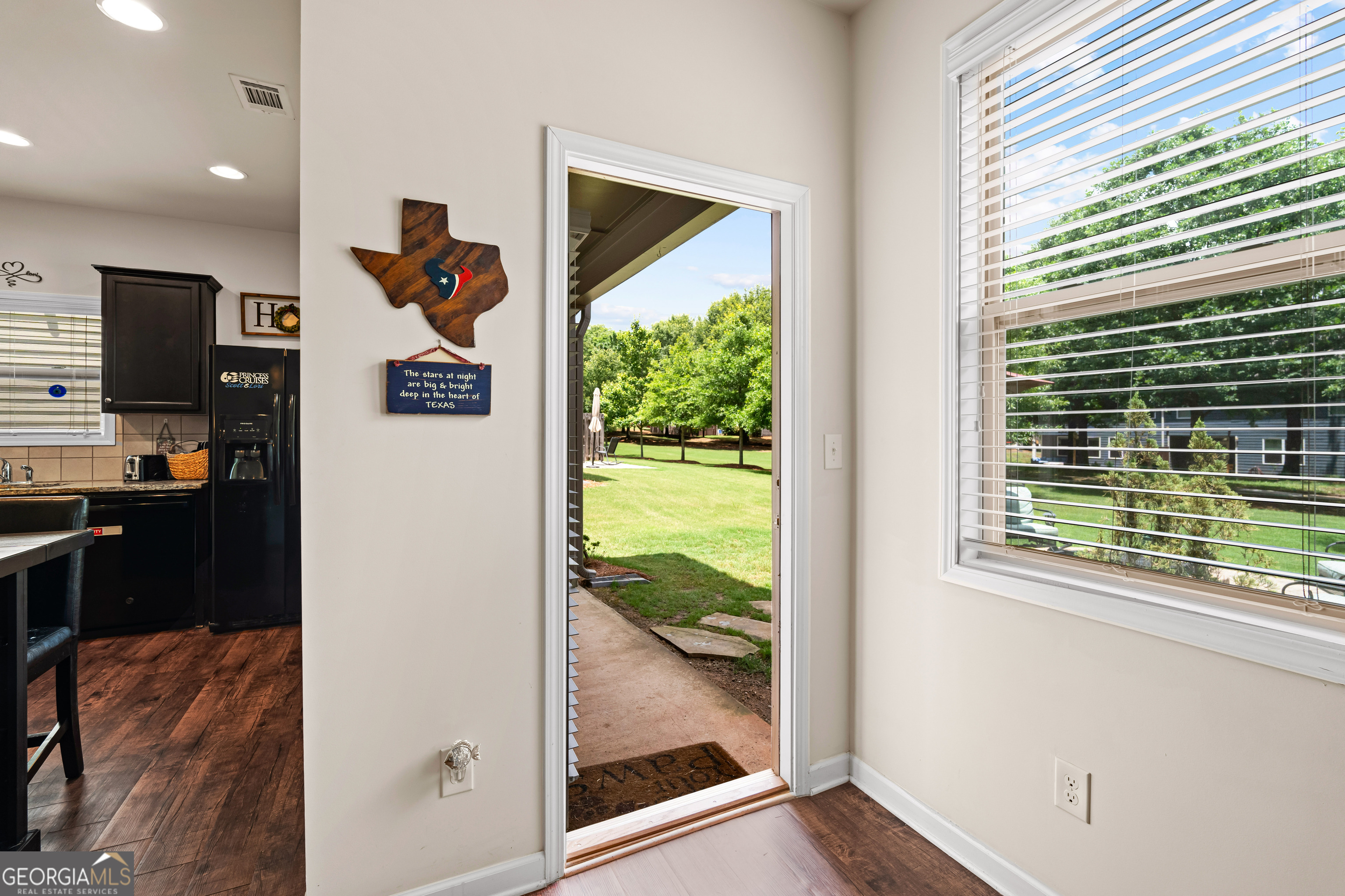 5 Ontario Court Property Photo 36
