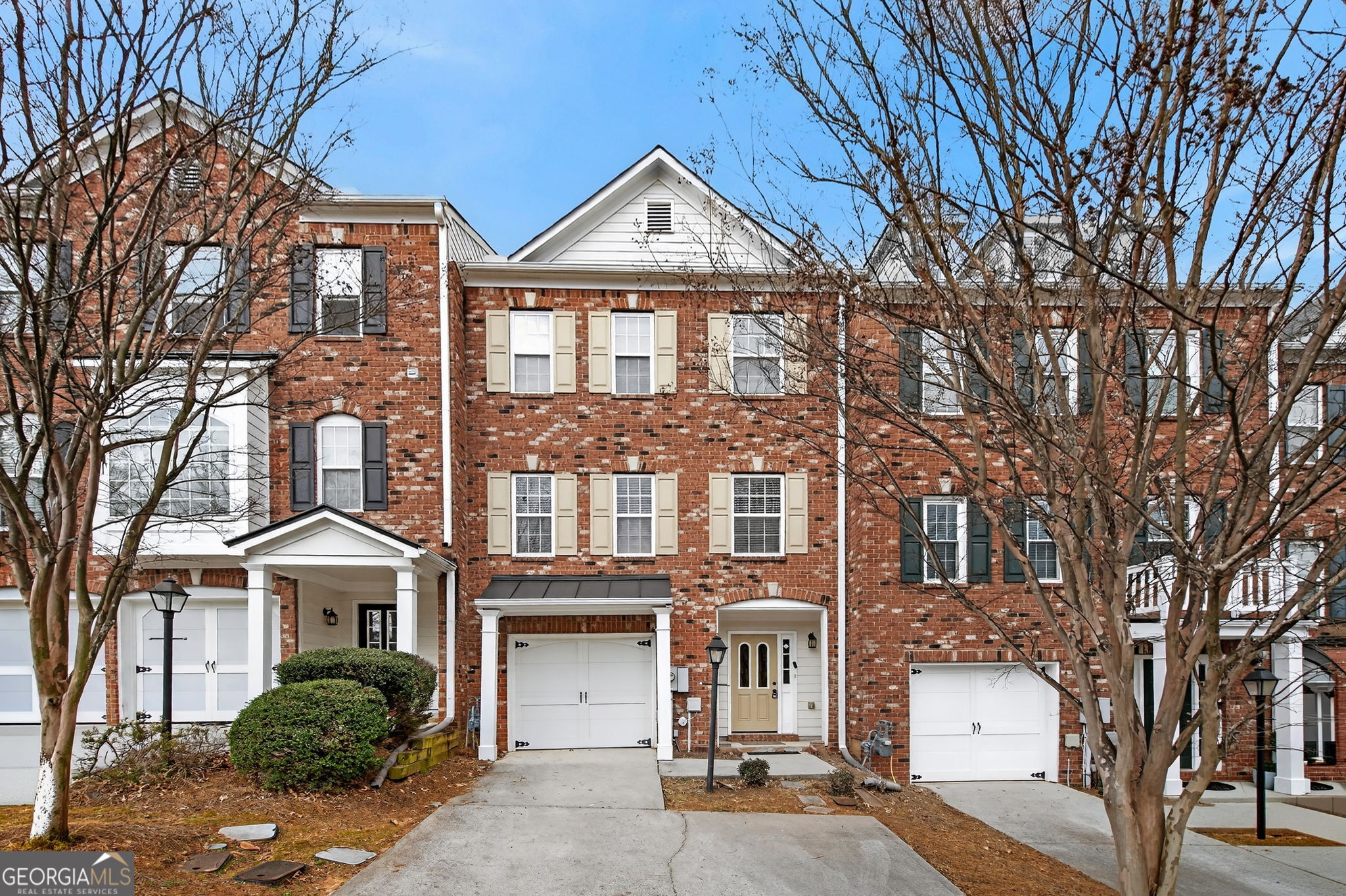 1186 Lake Point Way Property Photo 1
