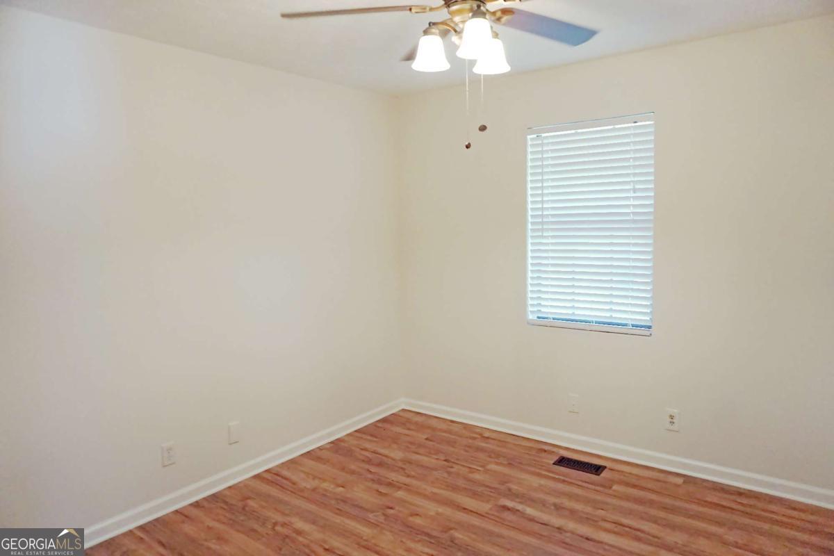 307 6th Avenue Property Photo 10
