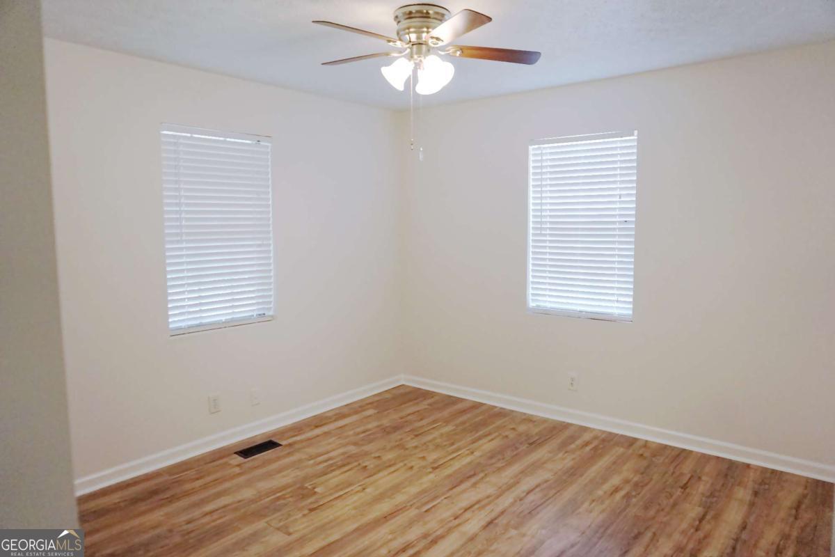 307 6th Avenue Property Photo 11