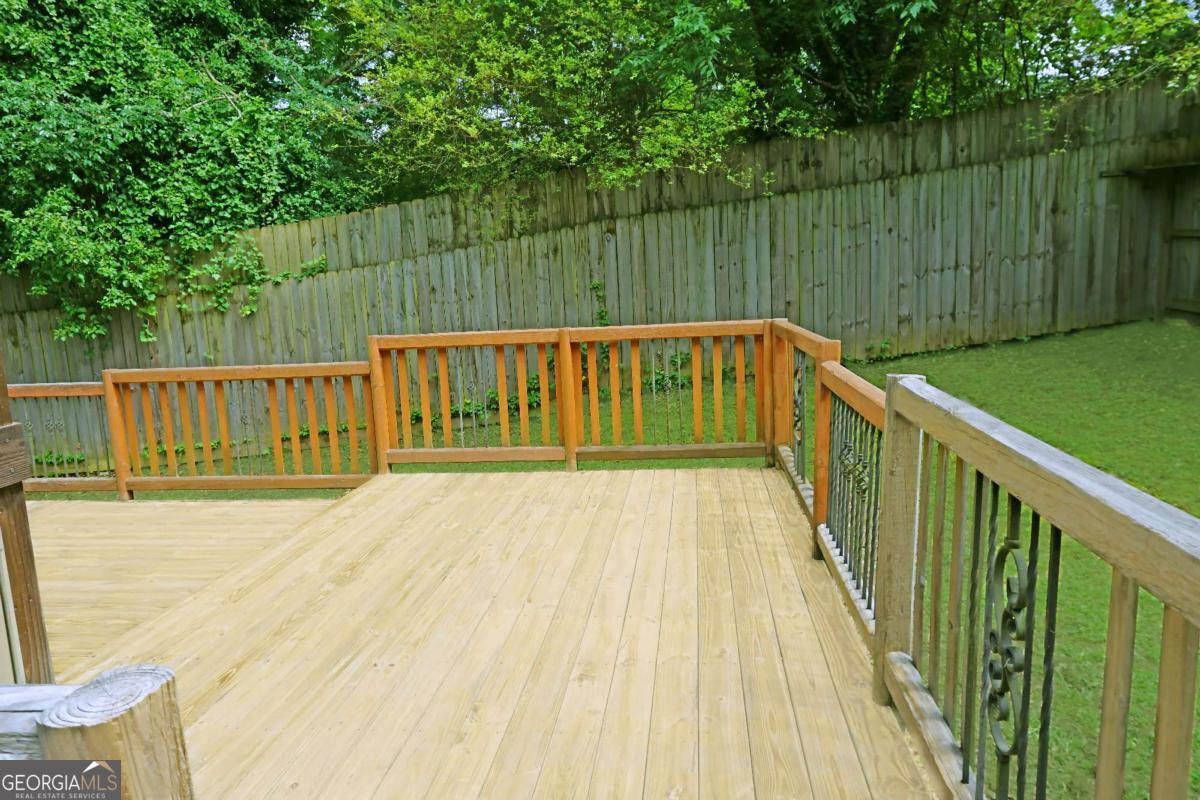 307 6th Avenue Property Photo 14