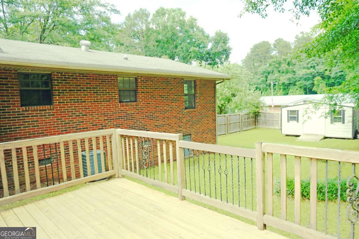 307 6th Avenue Property Photo 15