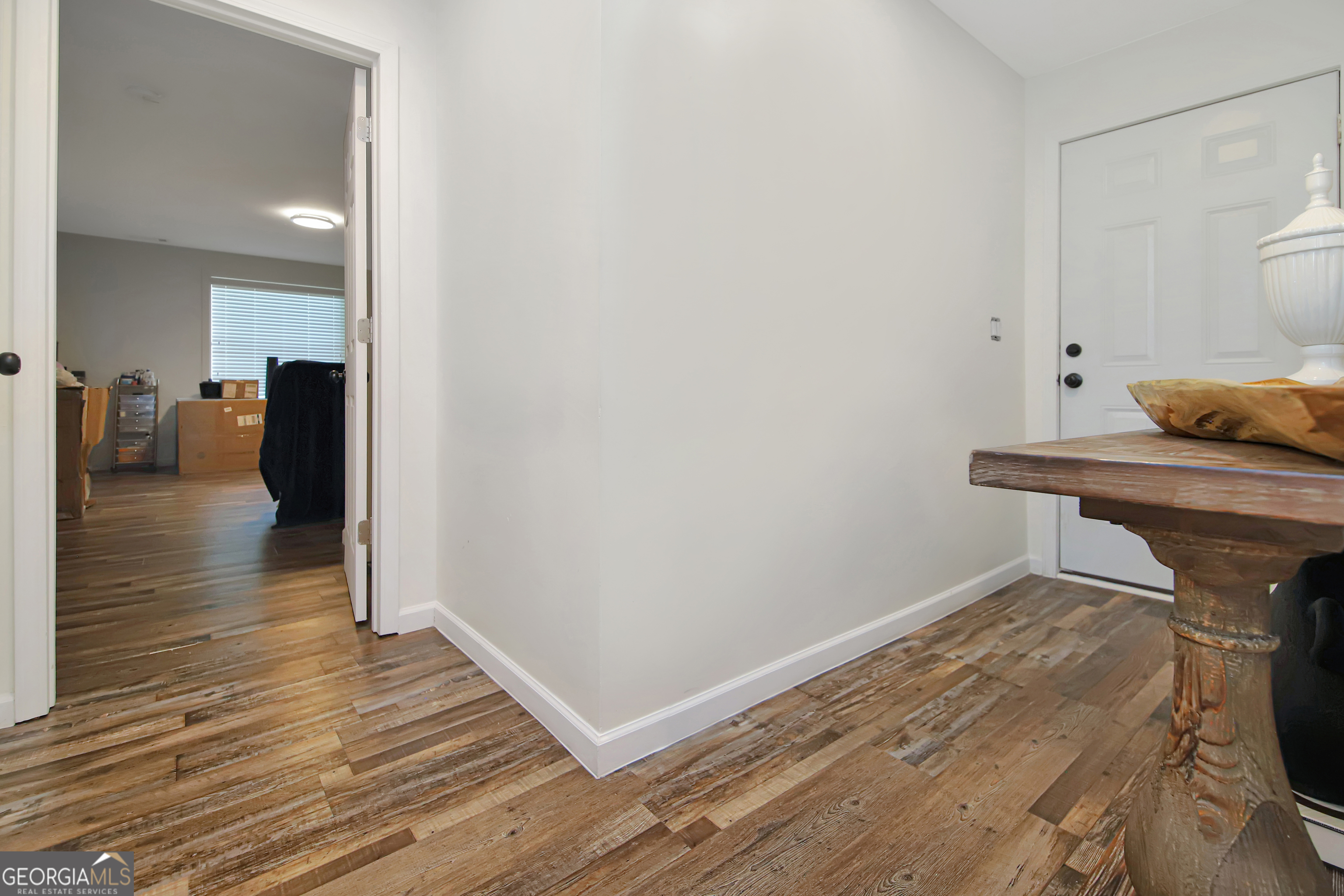 419 Fling Road Property Photo 10