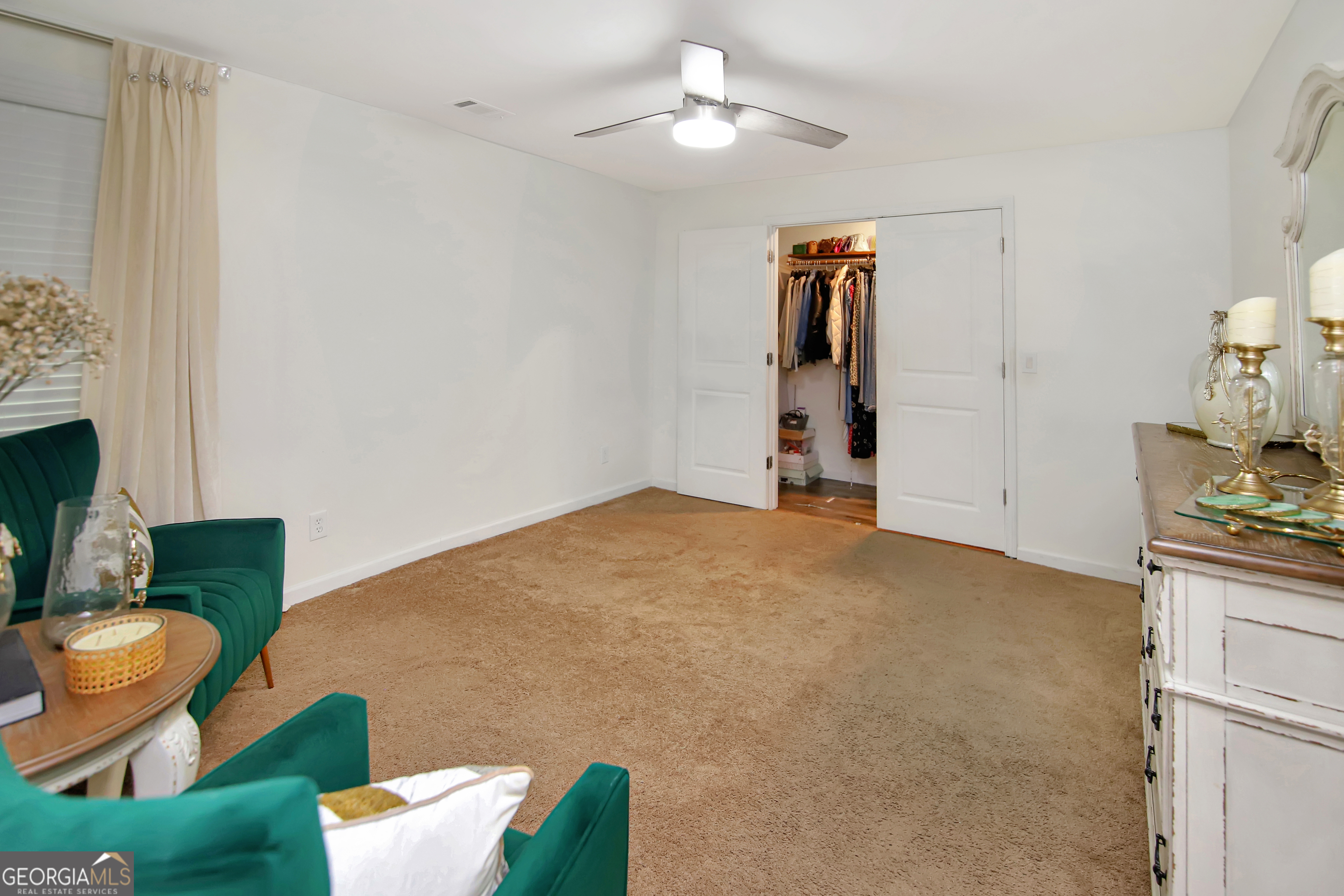 419 Fling Road Property Photo 14
