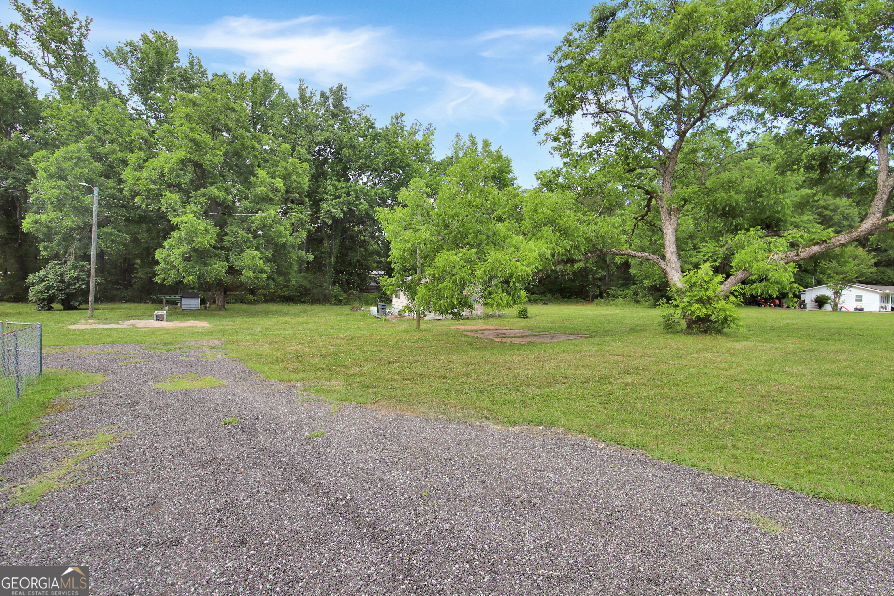 419 Fling Road Property Photo 31