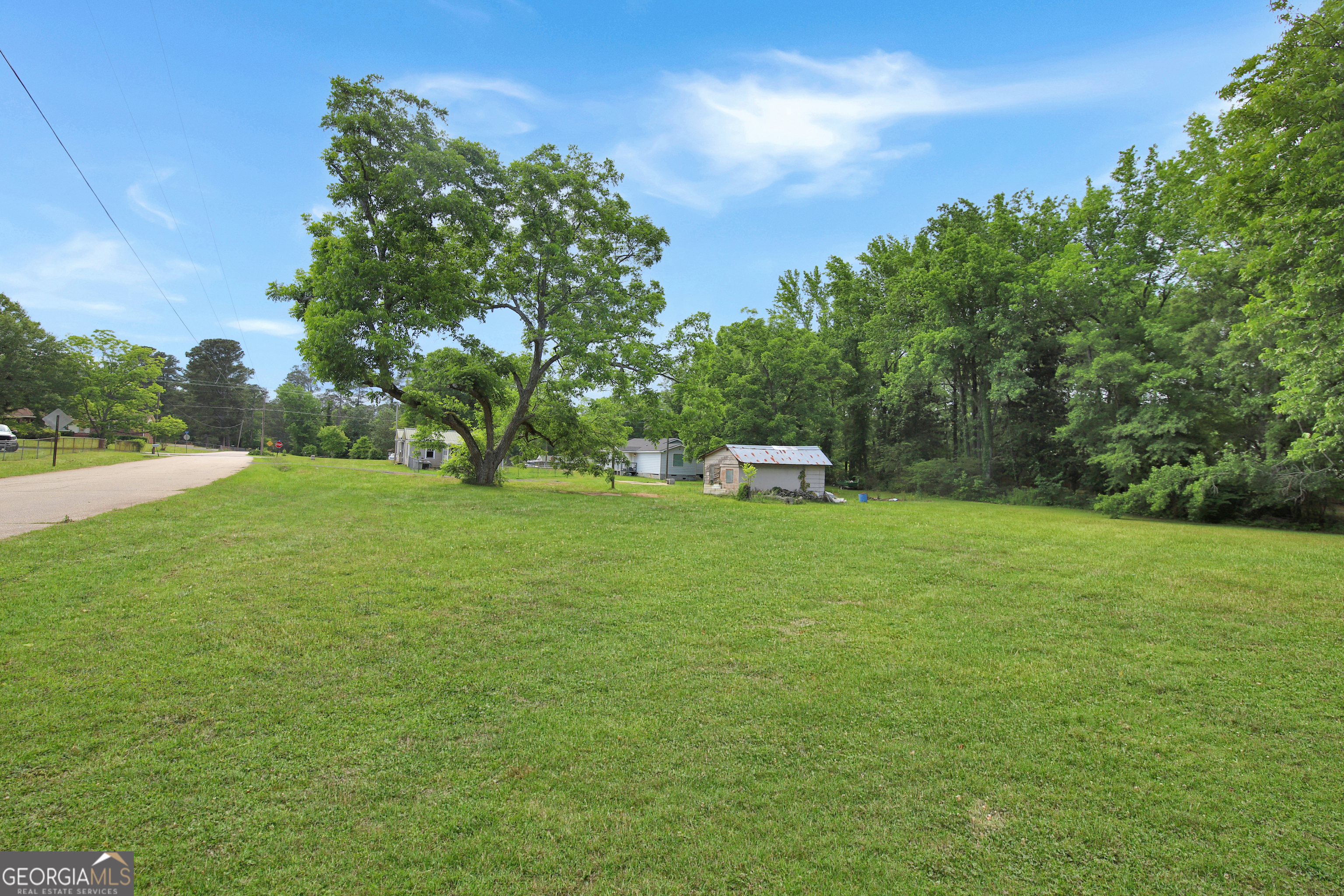 419 Fling Road Property Photo 33