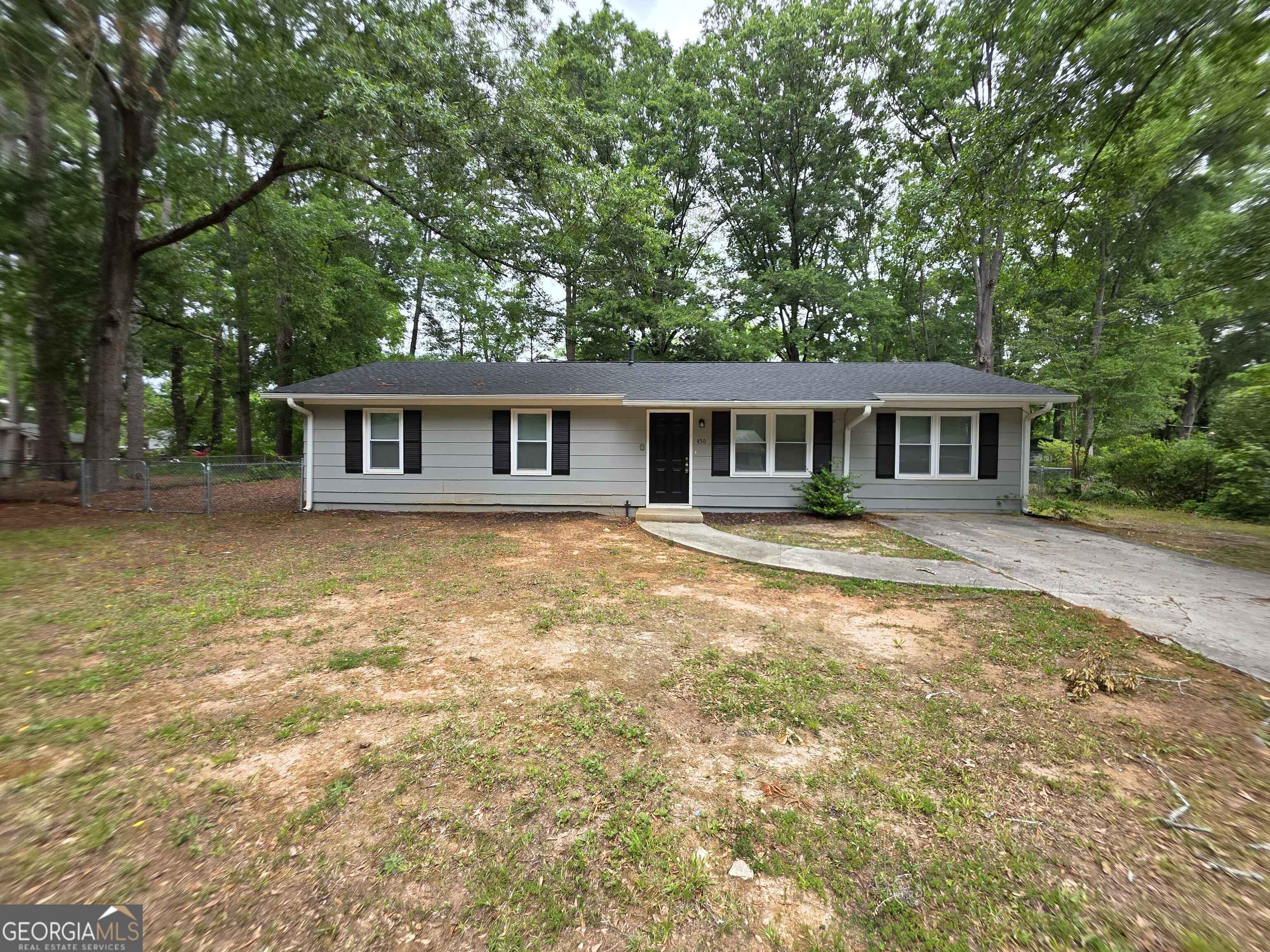 450 Glenwood Drive Property Photo 1