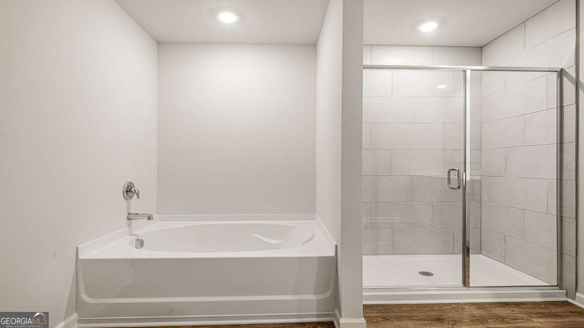 220 Sound Circle Property Photo 21