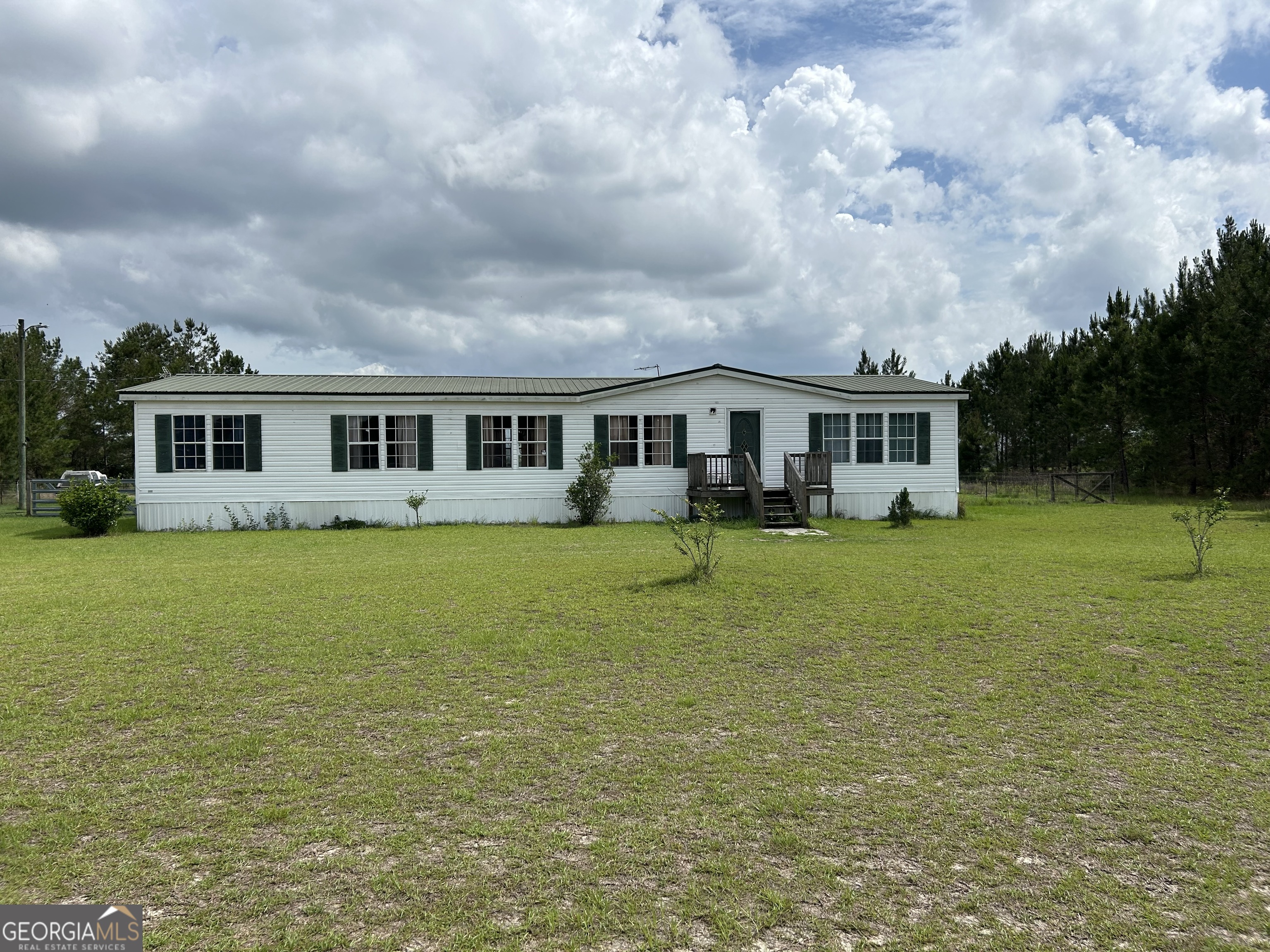 205 Bay Street Property Photo 1