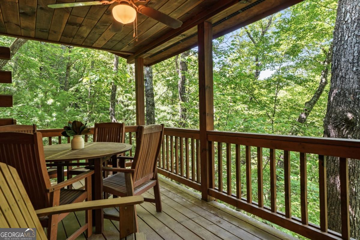 156 Dupont Drive Property Photo 6