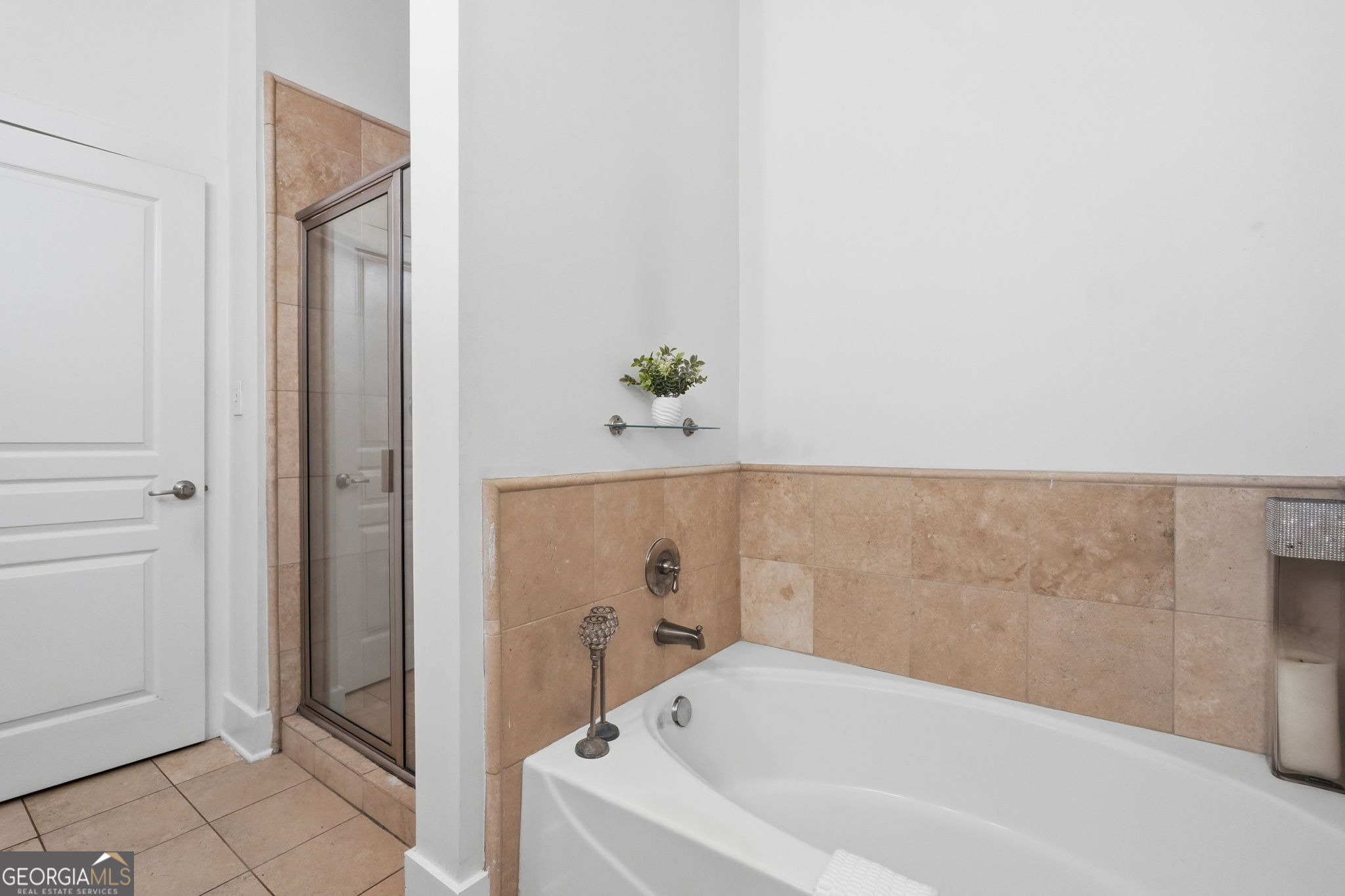 799 Hammond Drive # 402 Property Photo 18