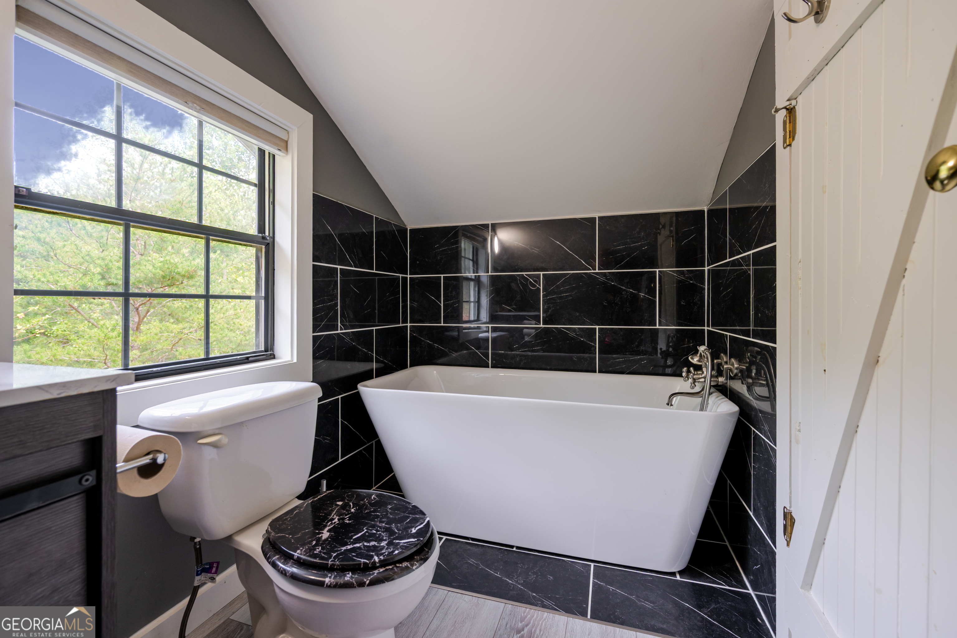 124 Candy Man Property Photo 19