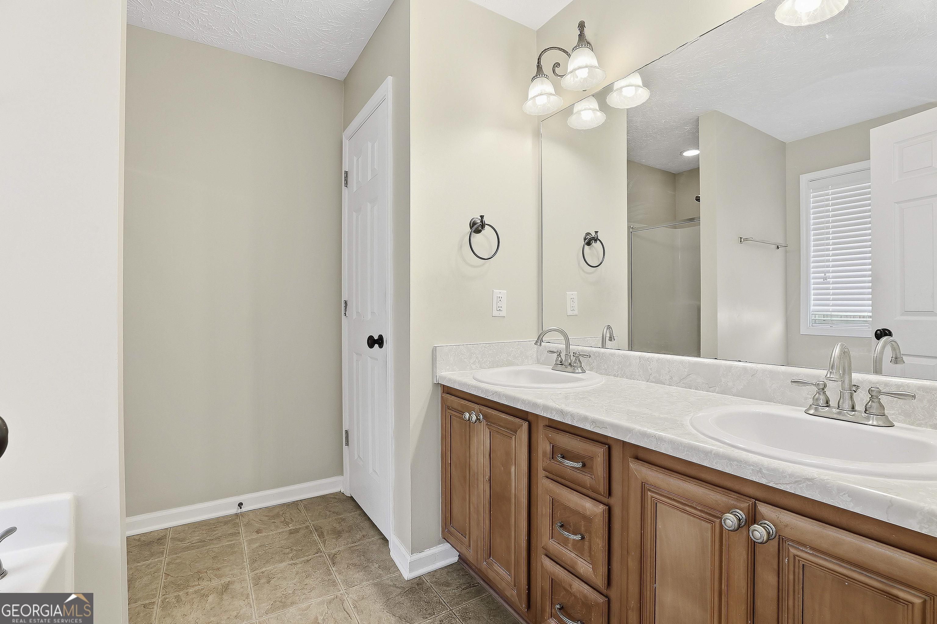 113 Perimeter Drive Property Photo 24