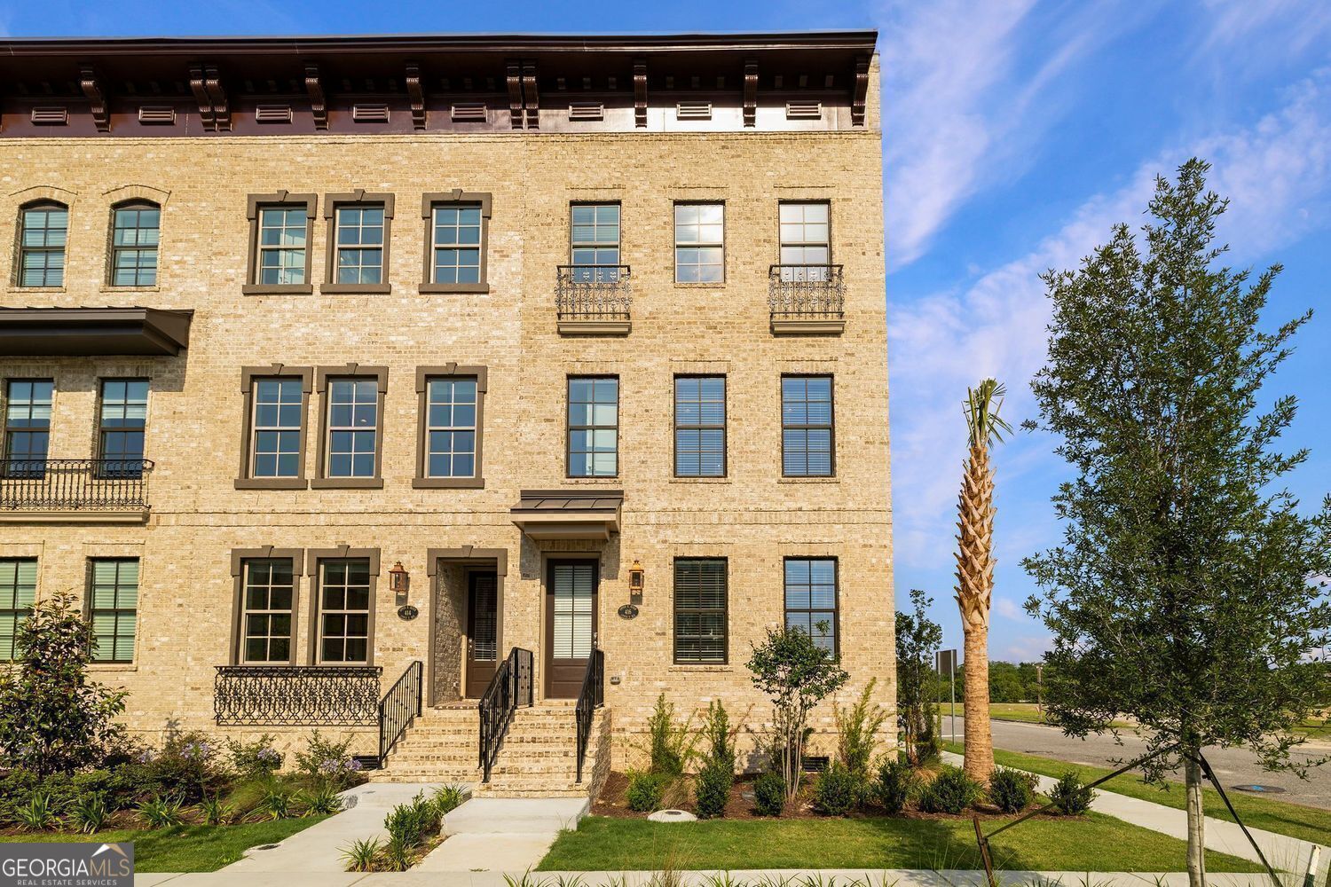 416 Upper East Avenue Property Photo 1